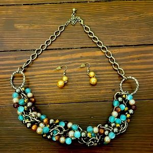 Necklace and earring set